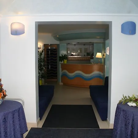 Otel Lisa Pineto