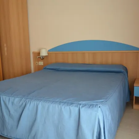 Hotel Lisa 3*